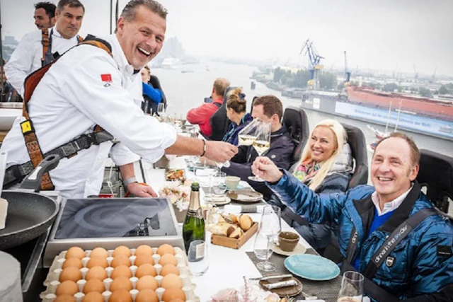 Dinner in the Sky ticket visit photo