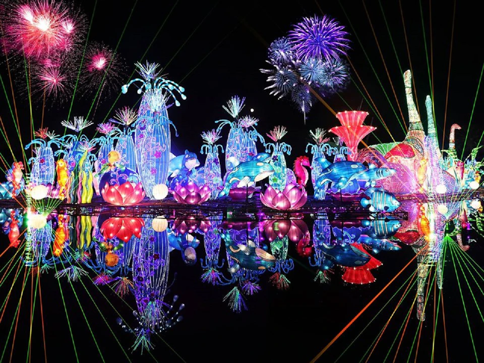 Dubai Garden Glow